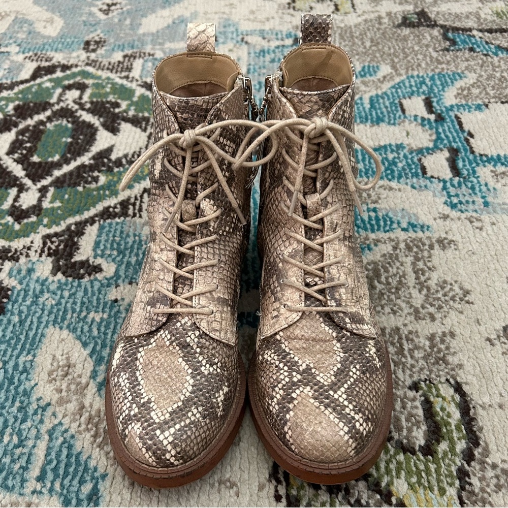Sam Edelman Nina combat style boots size 7.5